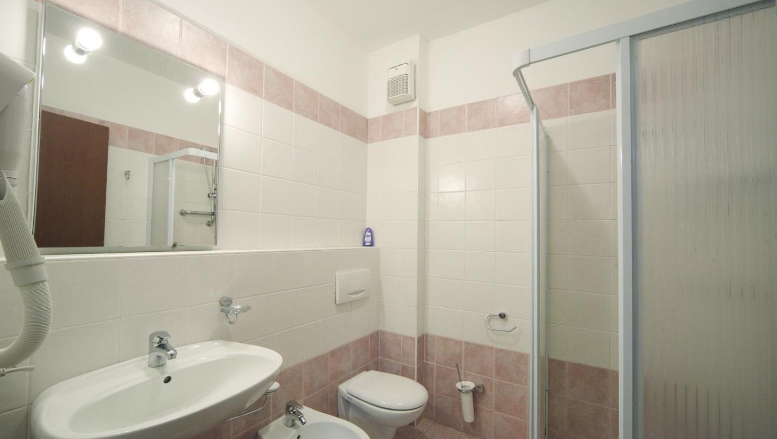 ורבאניה Residence Isolino מראה חיצוני תמונה